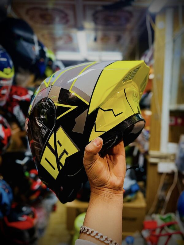 Steelbird Air SBA-20 ISS 09 GLOSSY BLACK NEON LARGE Motorsports Helmet  (Black, Neon)